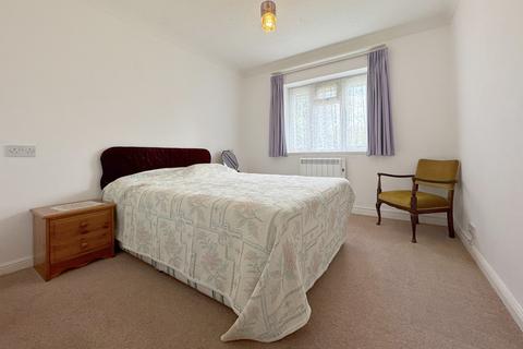 1 bedroom terraced bungalow for sale, Pyrford Gardens, Lymington SO41
