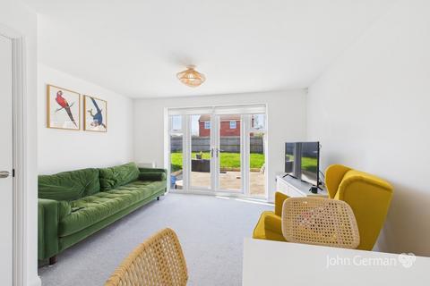 34 Wakelin Way, Lichfield, WS13 6UG