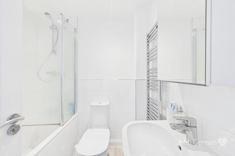 34 Wakelin Way, Lichfield, WS13 6UG