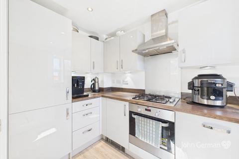 34 Wakelin Way, Lichfield, WS13 6UG