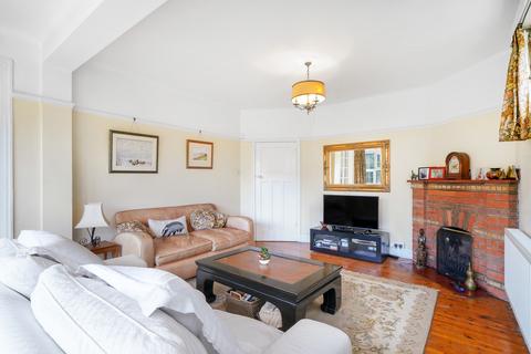 4 bedroom detached house for sale, Molember Road, East Molesey