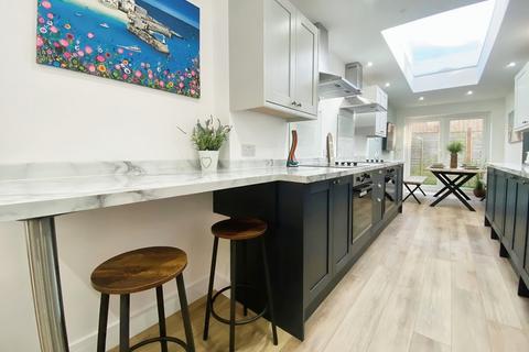 1 bedroom in a house share to rent, Telephone Road, Southsea PO4