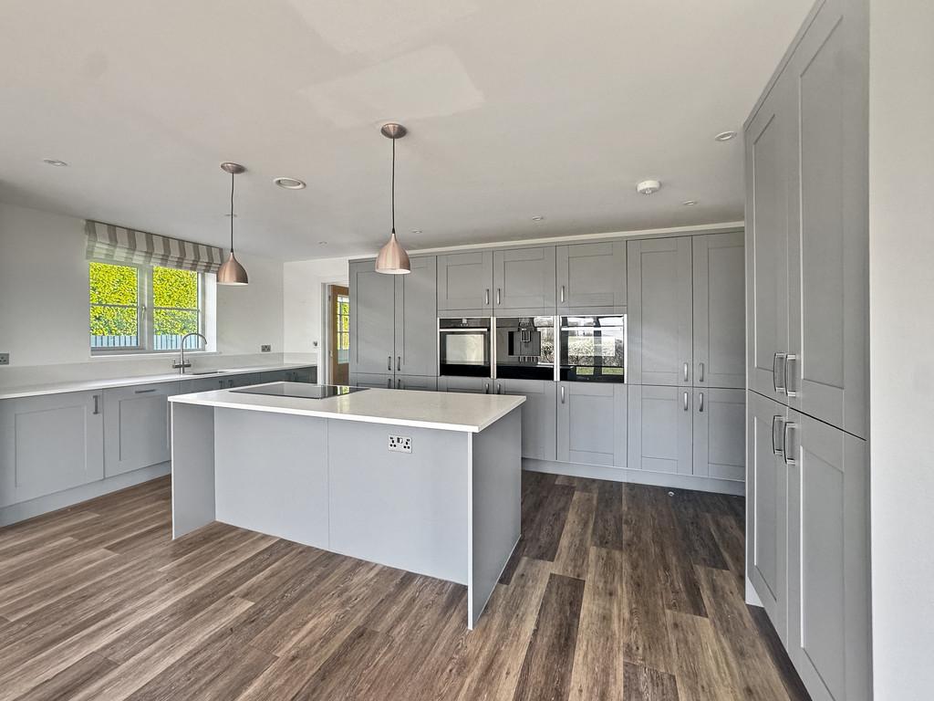 Kitchen (2)
