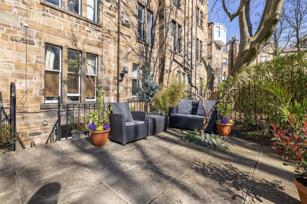 74-print-2 Crown Gardens Garden Flat 22