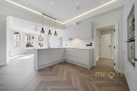 2 bedroom ground floor flat to rent, Belsize Avenue, London