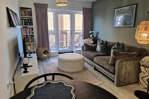 1 bedroom apartment for sale, Rayon Close, Hackbridge