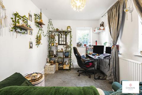 undefined, Sutton Court Road, London E13
