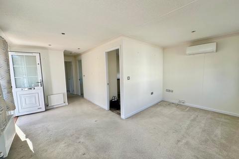 2 bedroom mobile home for sale, The Cedars , Woodbine Close