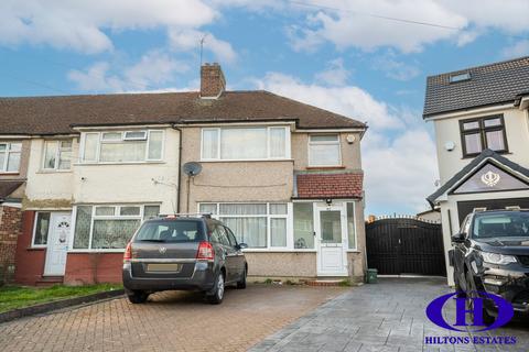 5 bedroom semi-detached house for sale, Waltham Avenue, Hayes
