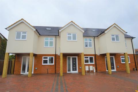 Maple Road, Hayes