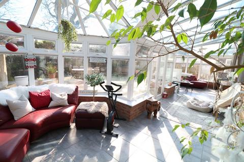 3 Dunham Croft, Dorridge, Solihull, B93 8RZ
