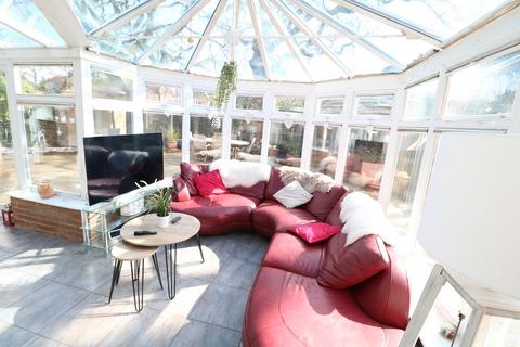 3 Dunham Croft, Dorridge, Solihull, B93 8RZ