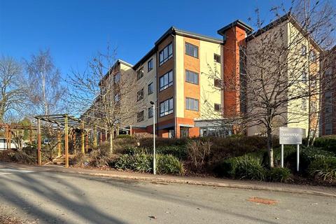 2 bedroom flat for sale, Queensridge Court