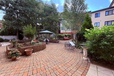 undefined, Queensridge Court