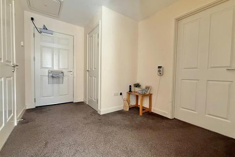 undefined, Queensridge Court