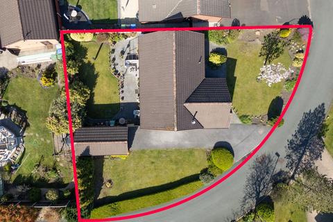 2 bedroom detached bungalow for sale, Sandicroft Close, Birchwood, WA3