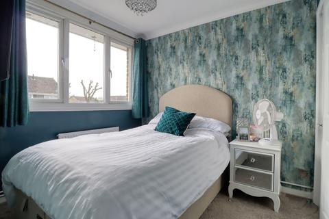 87 Thorne Road, Swindon, SN3 6DU