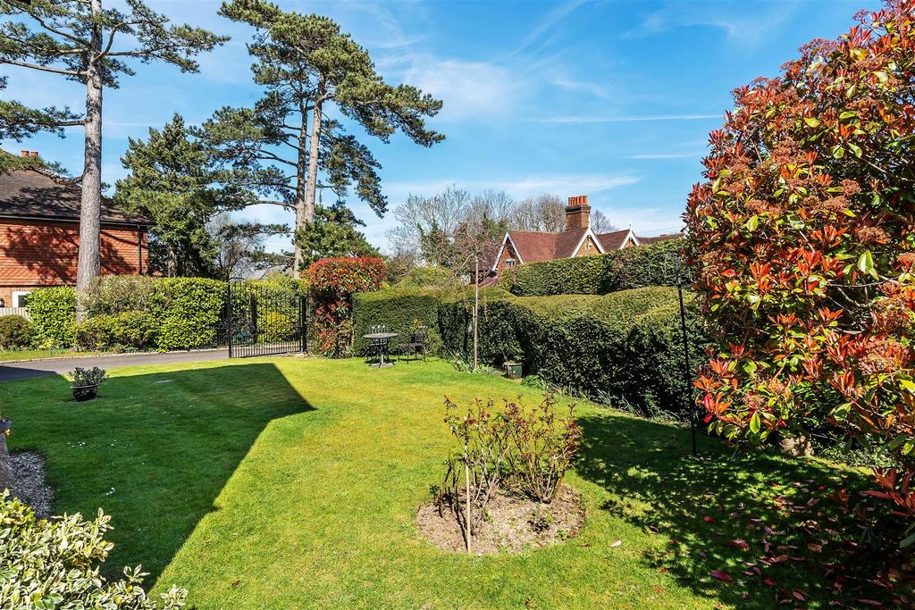 5-Marlborough-Court-24.jpg