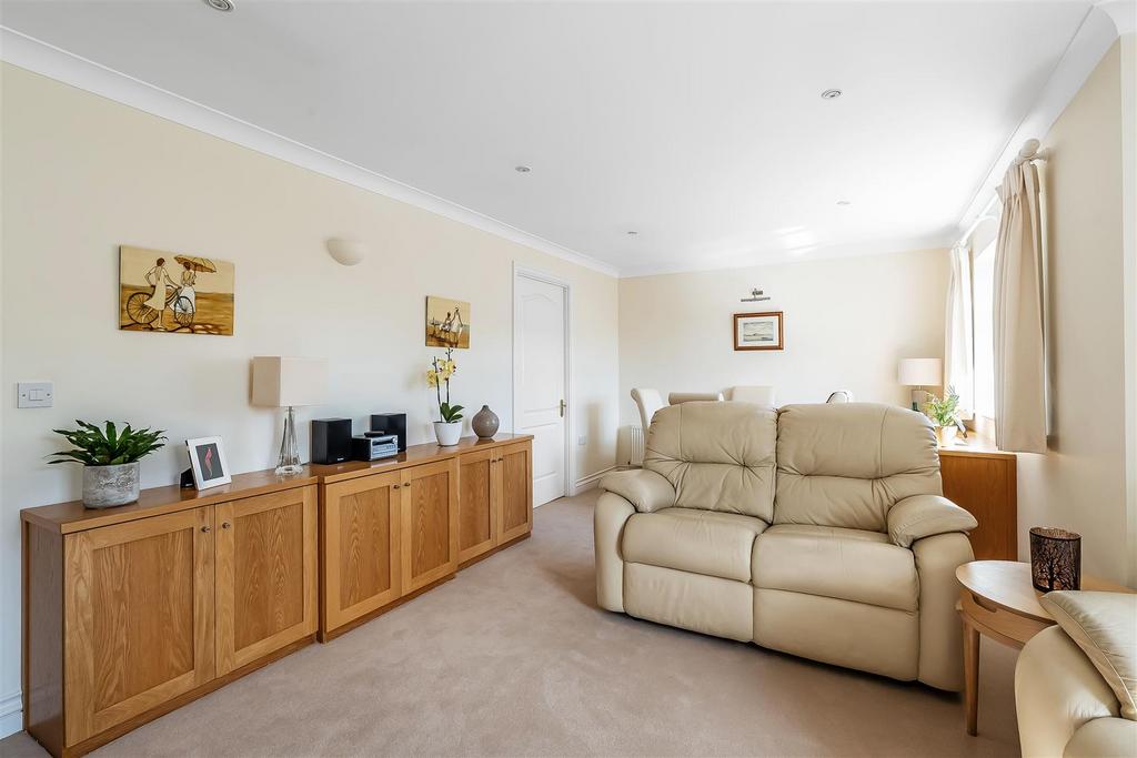 5-Marlborough-Court-14.jpg