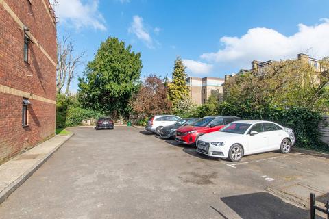 2 bedroom flat for sale, Coverdale Road, Brondesbury Park, London, NW2
