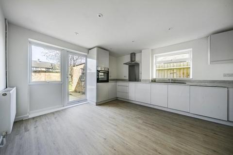 4 bedroom semi-detached house for sale, Bicester,  Oxfordshire,  OX26
