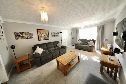 6 bedroom house for sale, Hartsholme Park, Kingswood, Hull