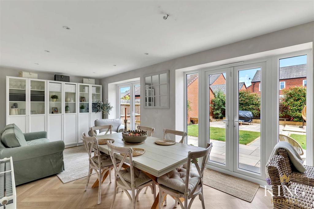 Kitchen Dining Entertaining