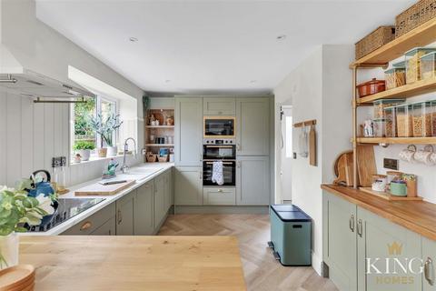 45 Chestnut Way, Bidford On Avon, Alcester, B50 4GF