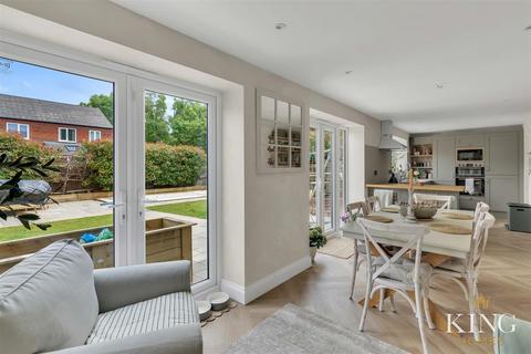 45 Chestnut Way, Bidford On Avon, Alcester, B50 4GF