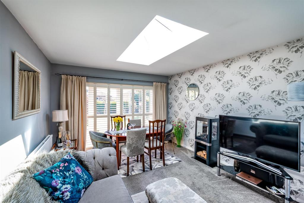 DSC 8427-Edit lounge.jpg