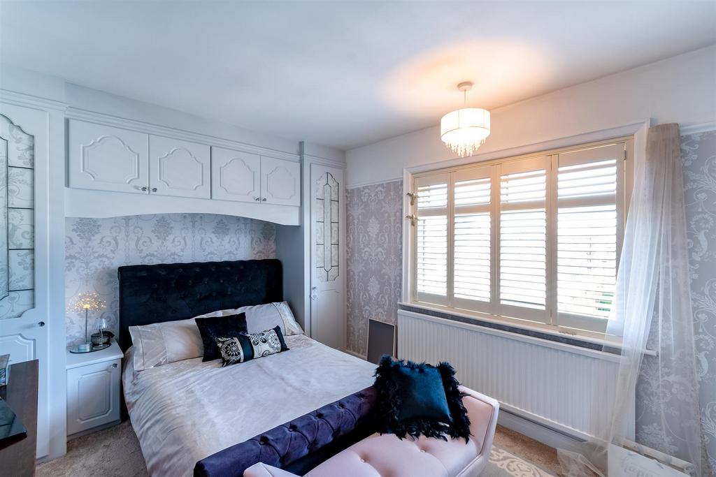 DSC 8445-Edit bedroom.jpg