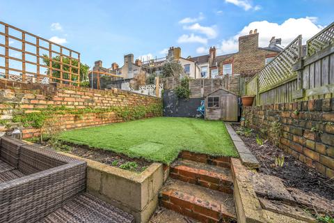 99 Luckwell Road, Bristol, BS3 3ET
