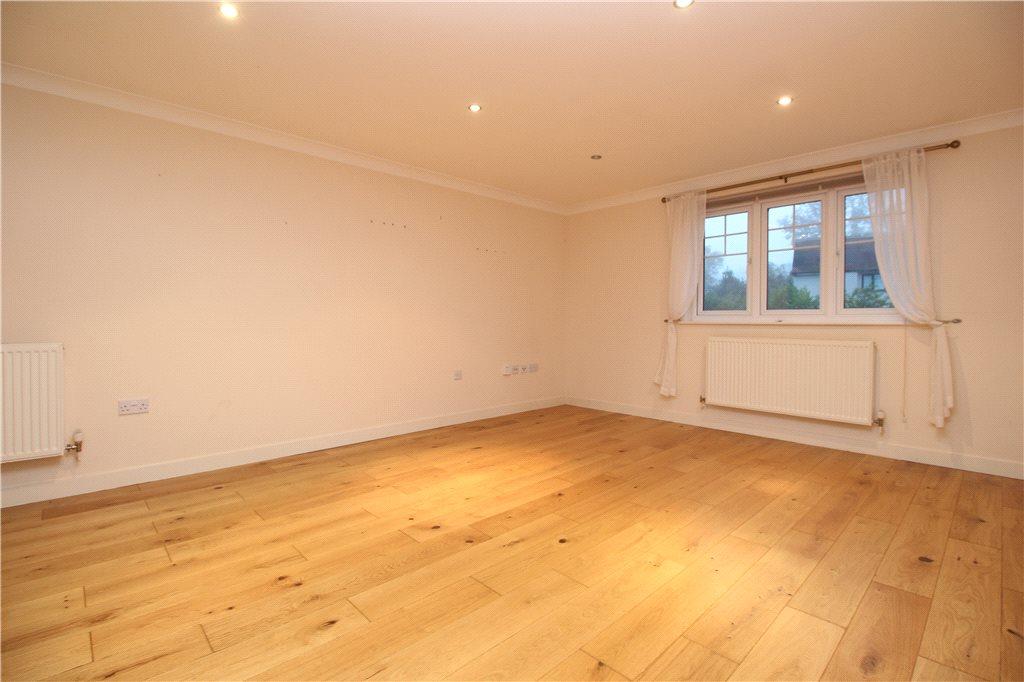 Sitting/Dining Room