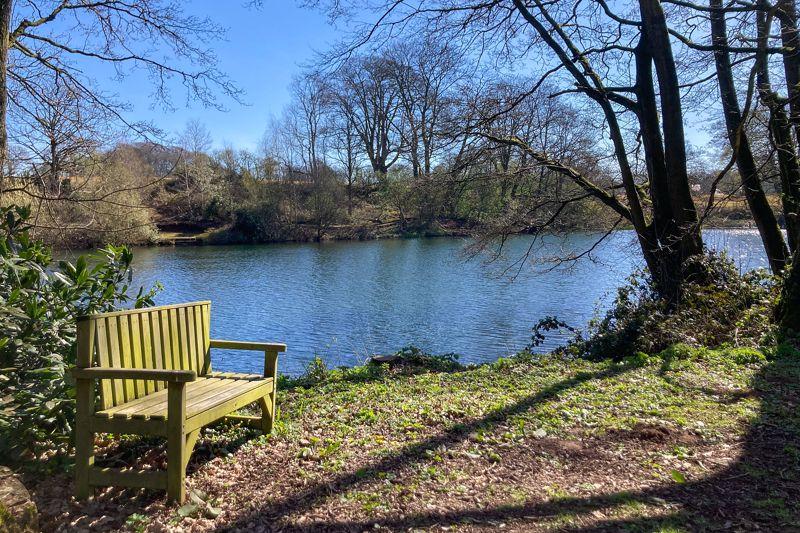WOODLAND & LAKE