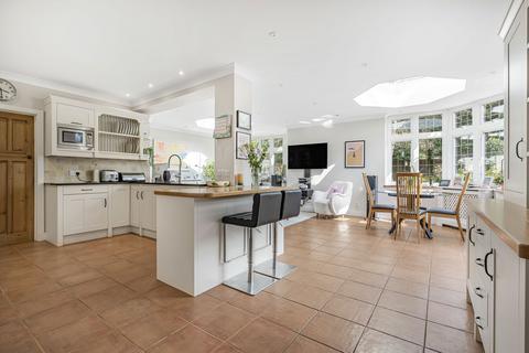5 bedroom detached house for sale, Forest Rd, East Horsley