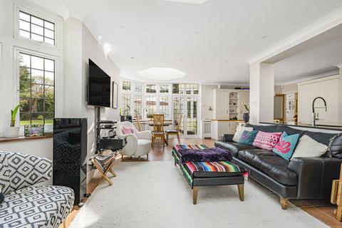 5 bedroom detached house for sale, Forest Rd, East Horsley