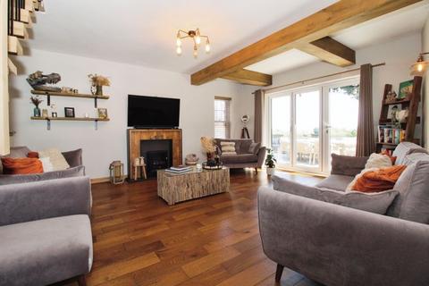 undefined, Stonnall Road, Aldridge, WS9 8JZ