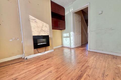 3 bedroom end of terrace house for sale, Castleton Road, Great Barr, Birmingham B42 2RS