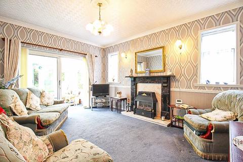 2 bedroom bungalow for sale, Manor Road, PENN, WOLVERHAMPTON, WV4 5PY