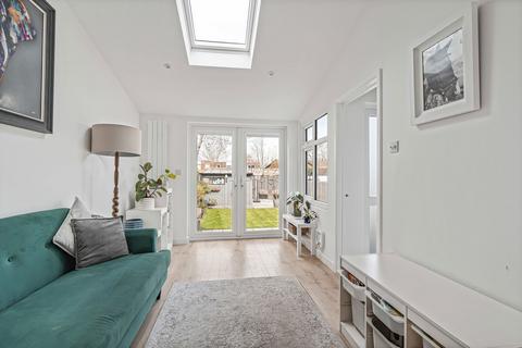 26 Dawnay Road, Great Bookham, Leatherhead, KT23 4PE