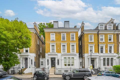 Gledhow Gardens, South Kensington, London, SW5