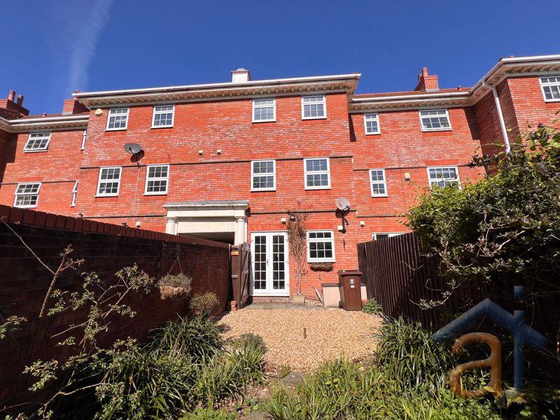 Rear Courtyard