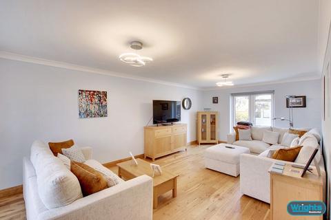 4 bedroom detached house for sale, Bashkir Road, Westbury