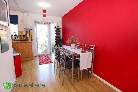 2 bedroom end of terrace house for sale, Bushbarns, West Cheshunt