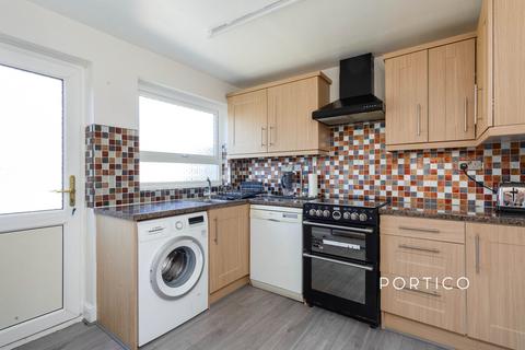 3 bedroom terraced house to rent, Monega Road, E7
