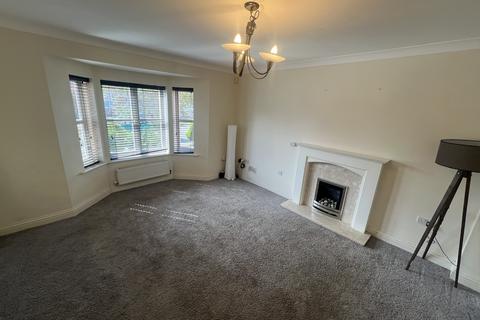 4 bedroom detached house to rent, Rosyth Crescent, Chellaston, Derby, DE73