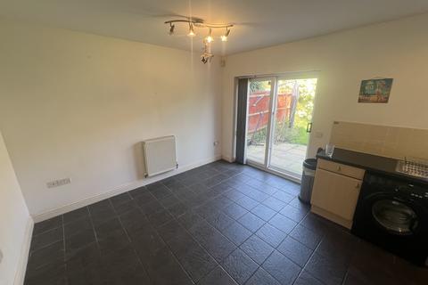4 bedroom detached house to rent, Rosyth Crescent, Chellaston, Derby, DE73