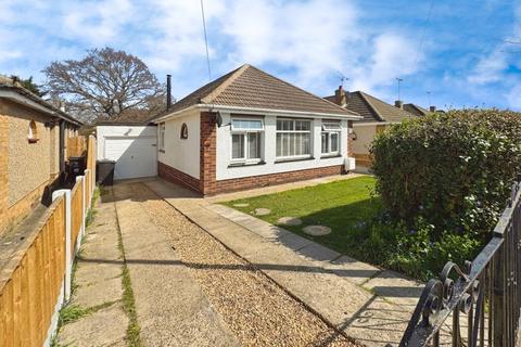 3 bedroom detached bungalow for sale, Craigfield Avenue, Clacton-on-Sea, CO15