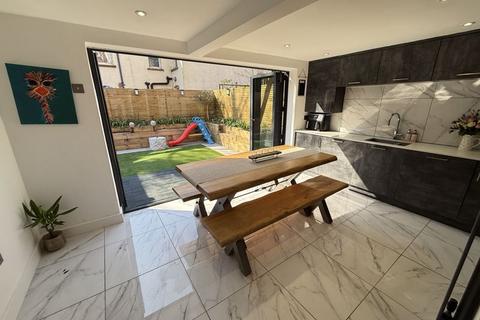 4 bedroom mews for sale, Hawthorn Road, Bollington