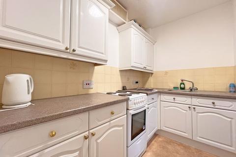 1 bedroom apartment for sale, Hucclecote Road, Gloucester